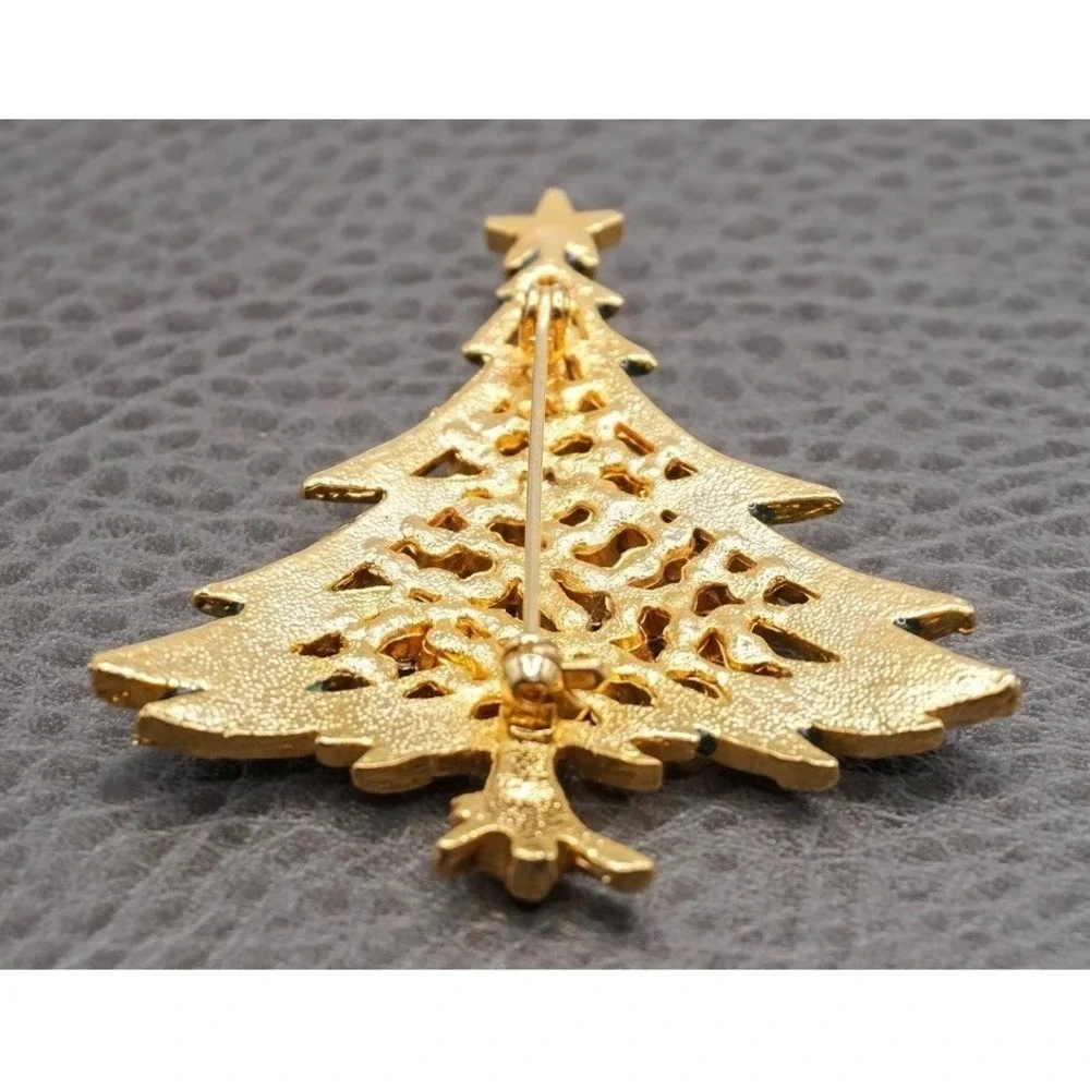 Vintage Christmas Tree Brooch Rhinestone Green Enamel Gold Tone